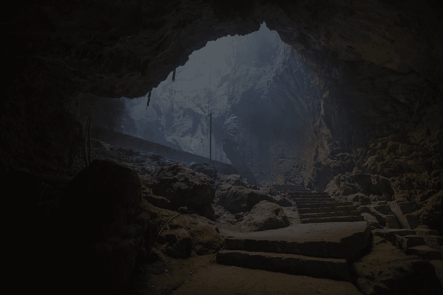 Patal Bhuvaneshwar Cave